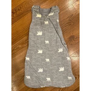 Gunamuna Gray Polar Bear Print Asymmetrical Zip Sleep Sack Size 0-3 Months